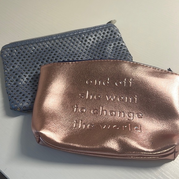 Two Ipsy make up bags - Picture 1 of 5
